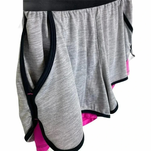 Layer8 Qwick S‎ gray/black trim pink liner shorts - Picture 4 of 5